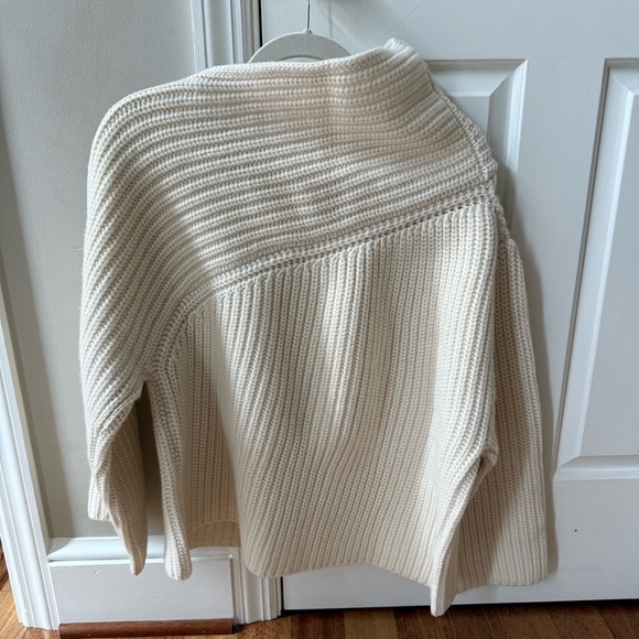 ZARA WOOL BLEND ASYMMETRIC NECKLINE SWEATER in ECRU, SIZE LARGE - Picture 6 of 7